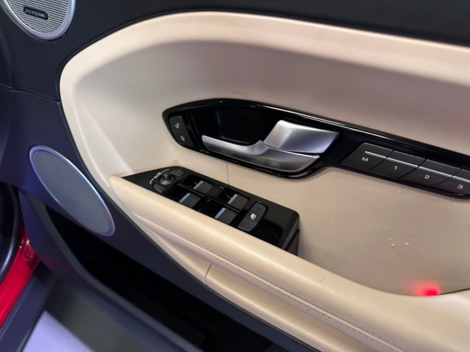 2025 Land Rover Range Rover Evoque