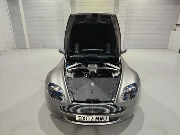 2025 Aston Martin Vantage