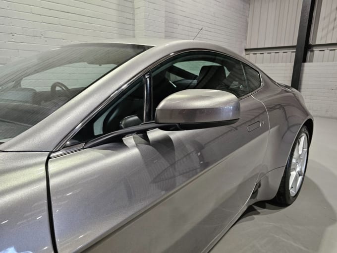 2025 Aston Martin Vantage