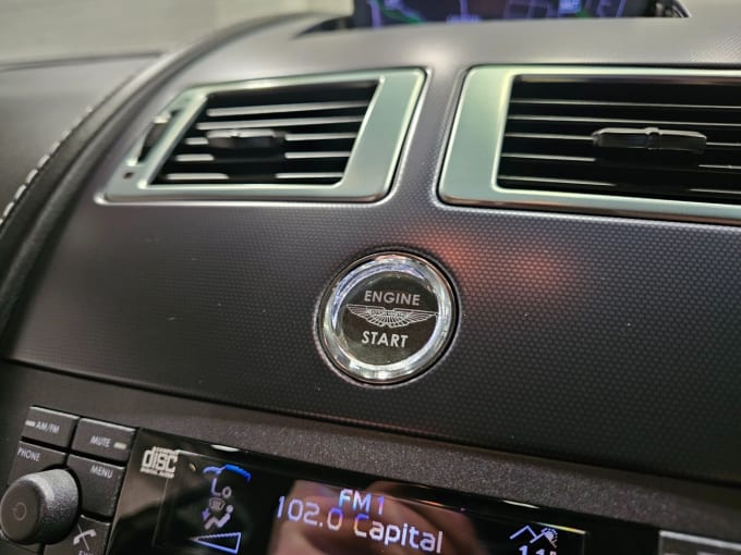 2025 Aston Martin Vantage