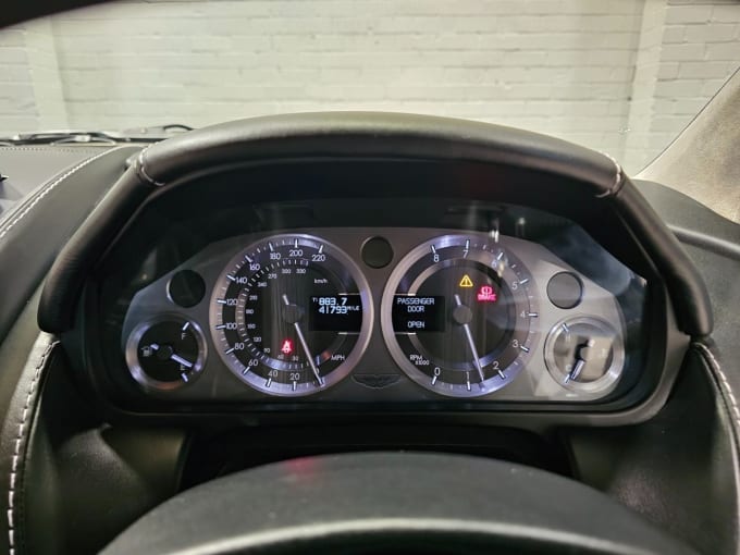 2025 Aston Martin Vantage
