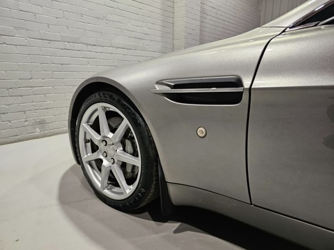 2025 Aston Martin Vantage