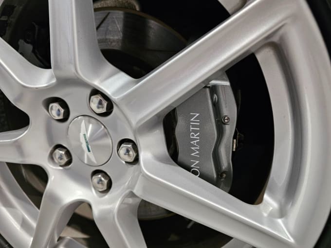 2025 Aston Martin Vantage