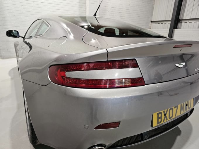 2025 Aston Martin Vantage