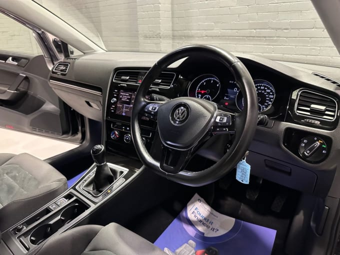 2025 Volkswagen Golf
