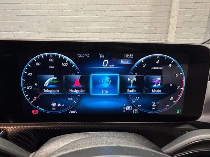 2025 Mercedes-benz Cla