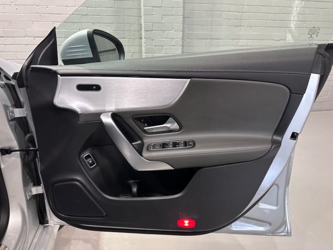 2025 Mercedes-benz Cla