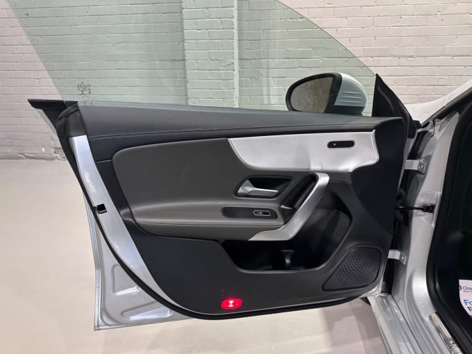 2025 Mercedes-benz Cla
