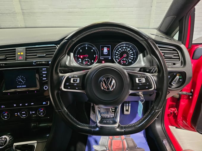 2025 Volkswagen Golf