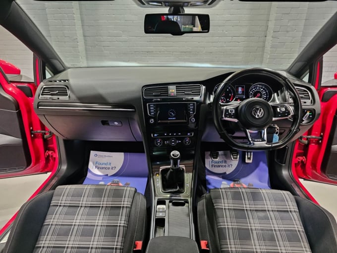 2025 Volkswagen Golf