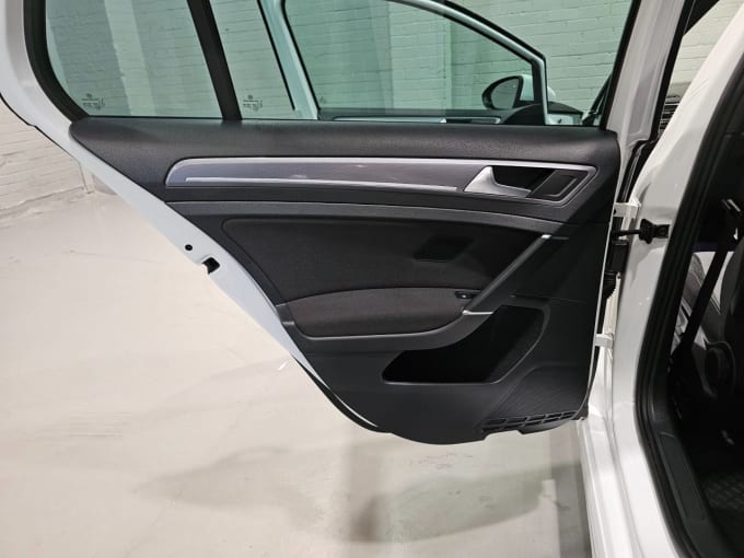 2025 Volkswagen Golf