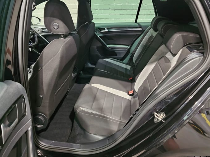 2025 Volkswagen Golf