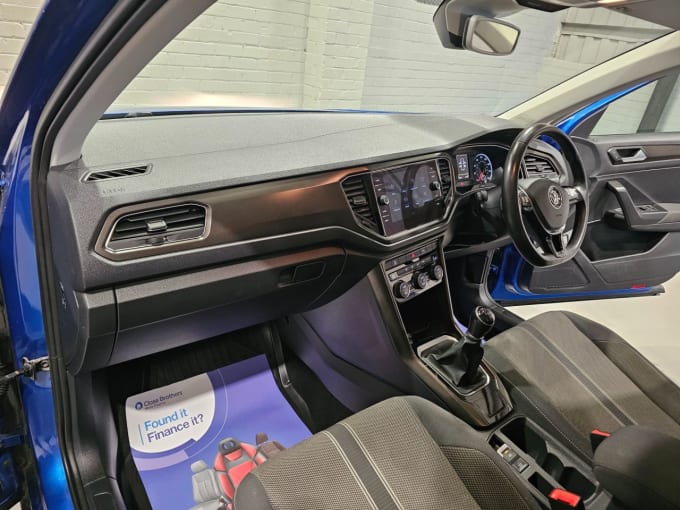 2025 Volkswagen T-roc