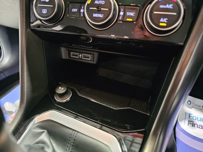 2025 Volkswagen T-roc
