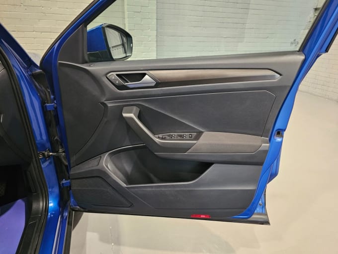 2025 Volkswagen T-roc
