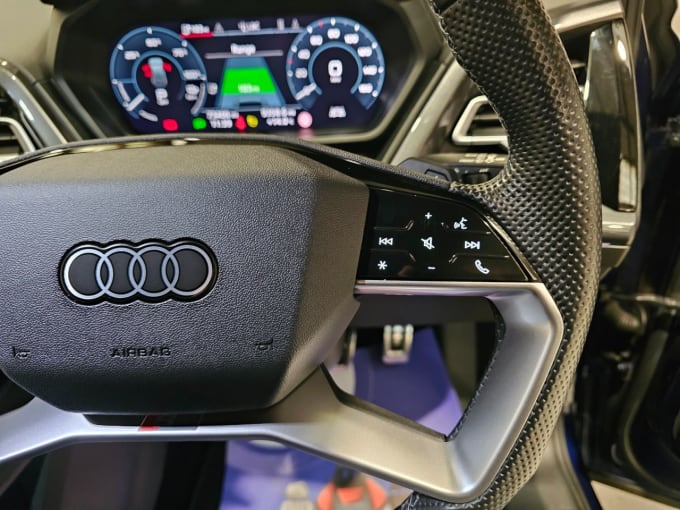 2025 Audi Q4 E-tron