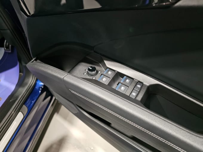 2025 Audi Q4 E-tron