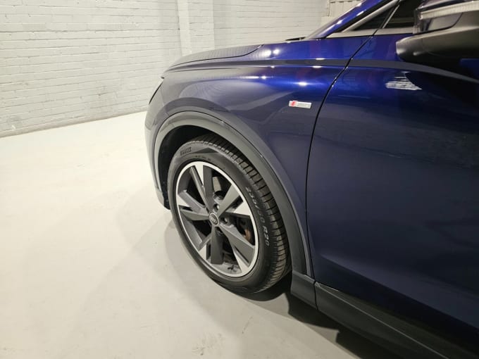 2025 Audi Q4 E-tron