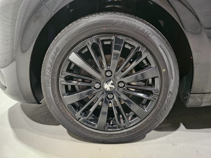 2025 Peugeot 208