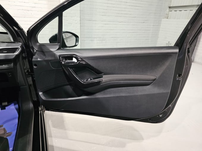 2025 Peugeot 208