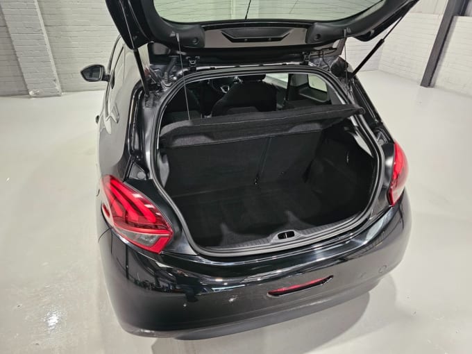 2025 Peugeot 208