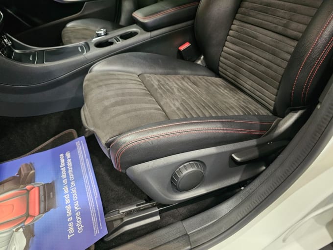 2025 Mercedes-benz Gla