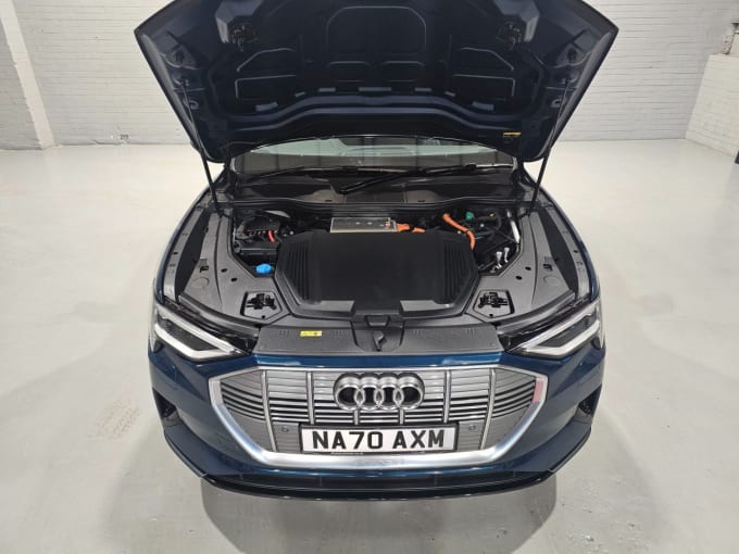 2025 Audi E-tron