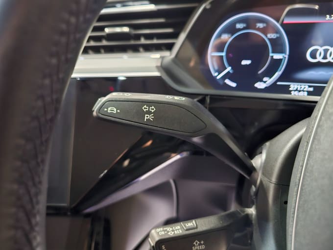 2025 Audi E-tron