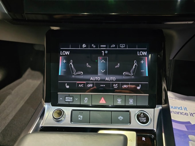 2025 Audi E-tron