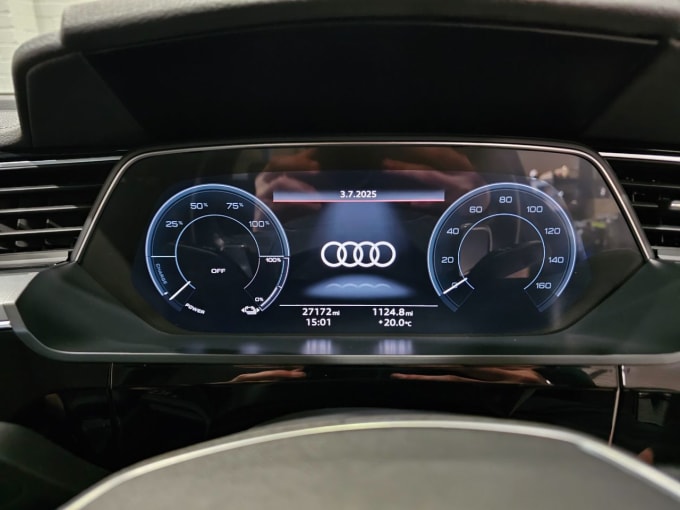2025 Audi E-tron