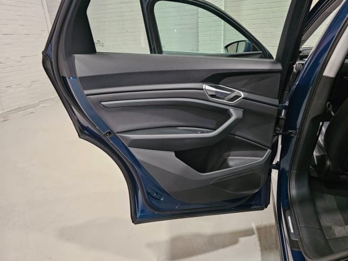 2025 Audi E-tron