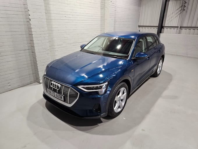 2025 Audi E-tron