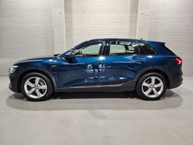 2025 Audi E-tron