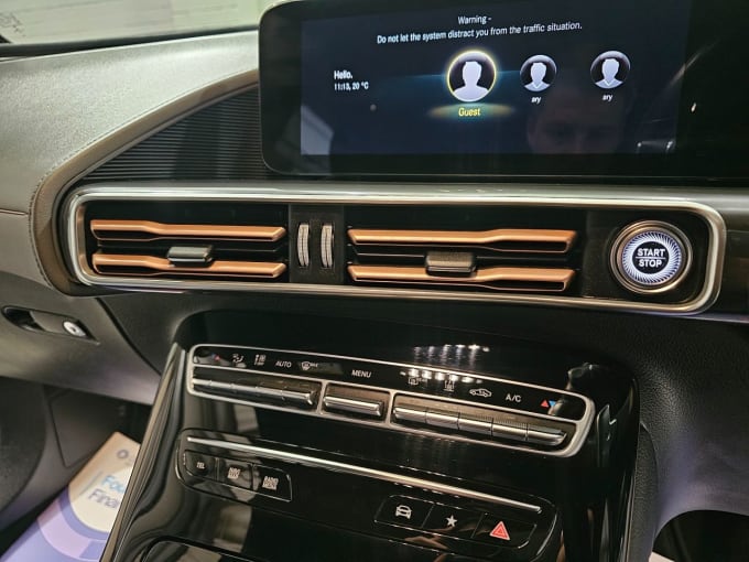 2025 Mercedes-benz Eqc