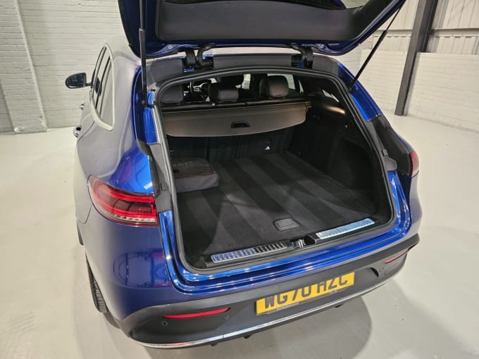2025 Mercedes-benz Eqc