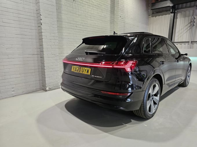 2025 Audi E-tron