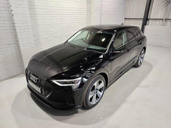 2025 Audi E-tron