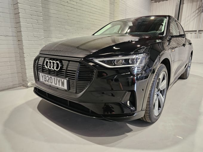 2025 Audi E-tron