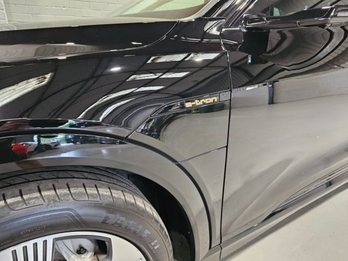 2025 Audi E-tron