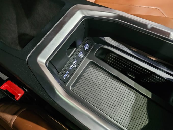 2025 Audi E-tron