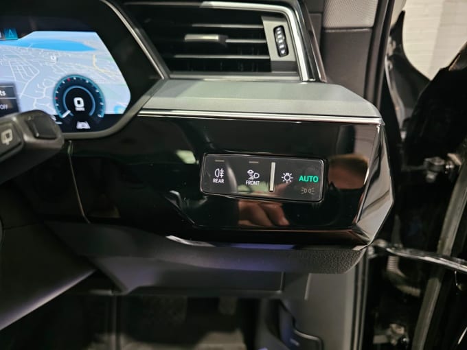 2025 Audi E-tron