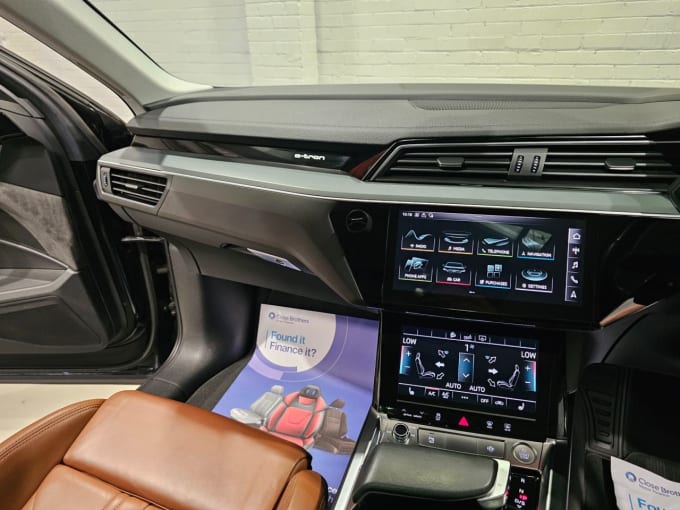 2025 Audi E-tron