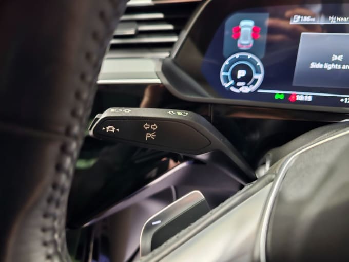 2025 Audi E-tron