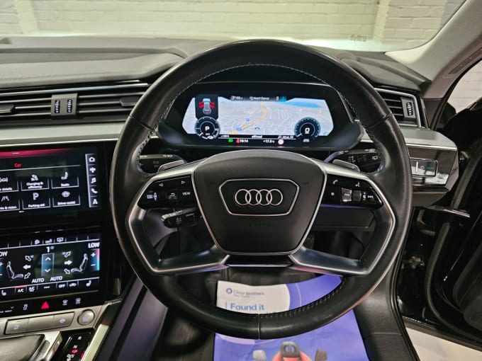 2025 Audi E-tron
