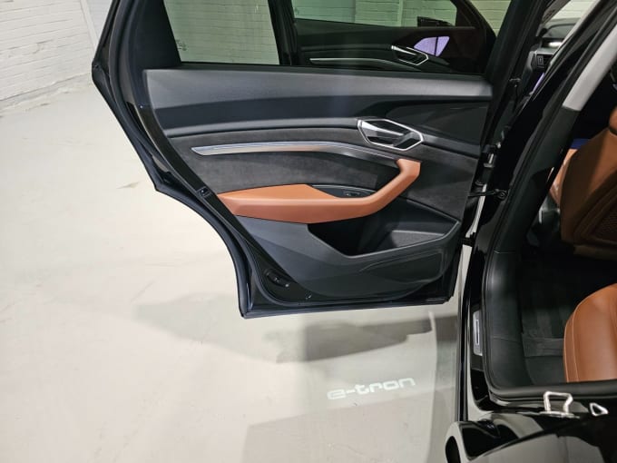 2025 Audi E-tron