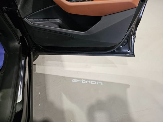 2025 Audi E-tron