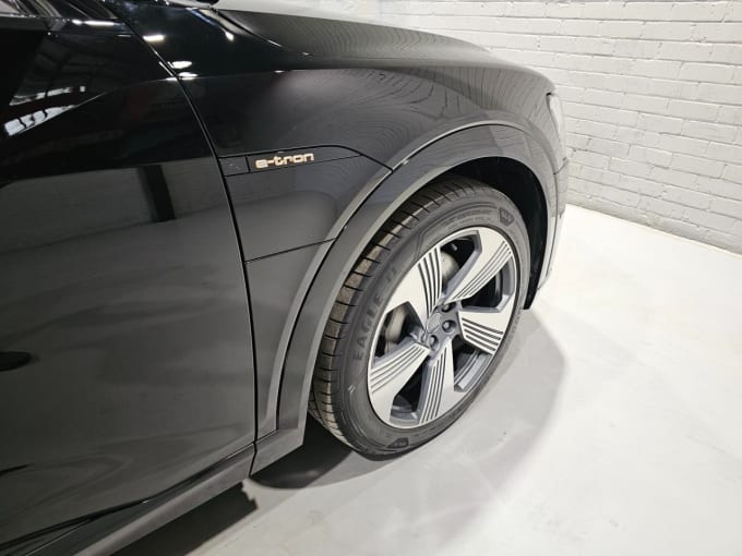 2025 Audi E-tron