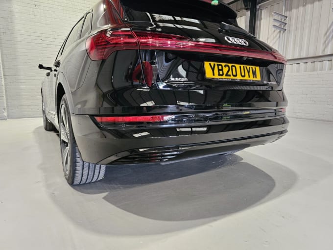 2025 Audi E-tron