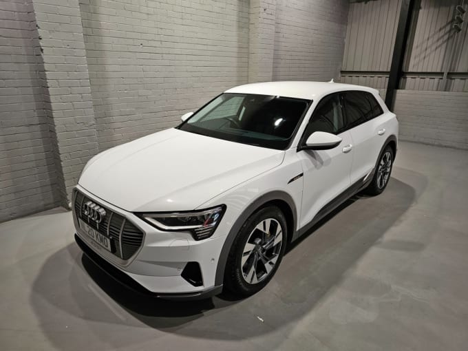 2025 Audi E-tron