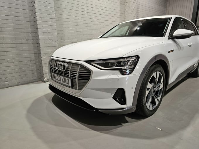 2025 Audi E-tron